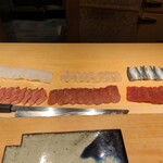 鮨 さいとう - 切り付けられたネタ