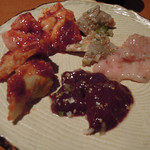 炭火焼肉 あもん - あもん（２１）＠ホルモン盛り合わせ２