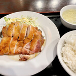 餃子酒場・吉 - 一枚焼き鳥定食800円