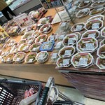 スーパー富分 - 右側もう少しありました。上の写真切れてるね。