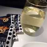 ANA LOUNGE - 2013.03 と言いつつ、白いアルコール飲料に手を出してしまいました：汗