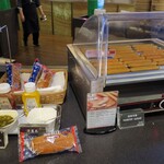 EVA air lounge The STAR - セルフのホットドッグ♡