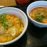 なか卯 - 親子丼＆ミニ担々うどん