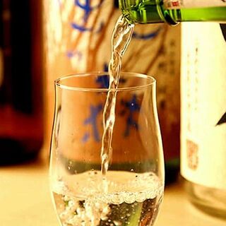 Many Tohoku local sakes. A wide selection of Japanese sake that lets you find something different to enjoy every time you visit