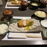 Tonkatsu Shokubou Atsumaru - 厚切りロースかつ定食 1,640円 