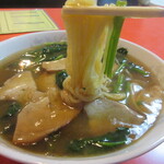 Nenya Han - あっさりめのスープと、濃いめの味のチャーシューのバランスが良い