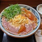 丸亀製麺 - チーズトマたまカレーうどん