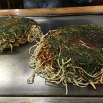 Okonomiyaki Hiroshi Chan - そば肉玉￥660だったかな？　そばWかも？