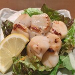 Butter-grilled scallops