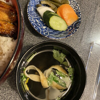 菊屋 - 元祖！国産二段鰻丼の肝吸いとお新香