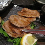 炭火焼専門食処 白銀屋 - 豚トロステーキ