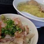 塩そば専門店 桑ばら - 昆布〆カサゴとタイ丼とカサゴ出汁の塩かけそば