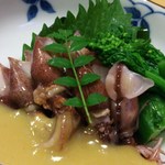 お通しのホタルイカ