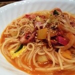 プチカフェ・アリス - ベーコンと野菜辛口トマトスープスパゲティー