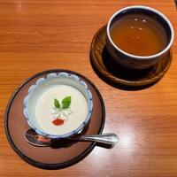 最上亭 - 『牛すき膳』のデザート・お茶