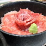 茶寮 和香菜 - “肉薔薇”ローストビーフ丼
