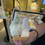 麻布茶房 北海道アイスクリーム - チョコミント、北海道ミルク