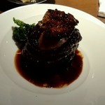 牛フィレ肉（北海道産）のロッシーニ　
          ￥２４８０原価率１００％