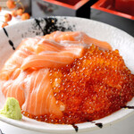 Oyako-don (Chicken and egg bowl) with salmon and salmon roe