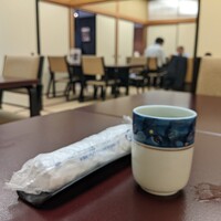 荒井屋 万國橋店 - 座敷も椅子席です