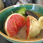 ONIWA Garden & Cafe - トマト、切ってみました！