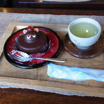 たぬきケーキ、300円