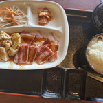 肉処 和 - ホルモン定食／550円、驚愕のコスパ*\(^o^)/*