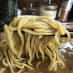 らーめん 喜輪 - 麺のリフトアップ