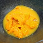 三谷 - 北海道余市の馬糞雲丹と青森県大間のムラサキ雲丹