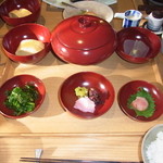 ふふ 熱海 - お部屋での朝食です。このクラスでは珍しく和洋選べなかったですね。