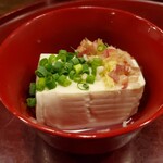 あめや - お通し(このお豆腐がうんまい)