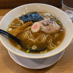 いぶし銀 - 醤油ラーメン（850円）＋大盛り（120円）