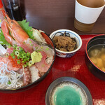 せき亭 - サービス海鮮丼