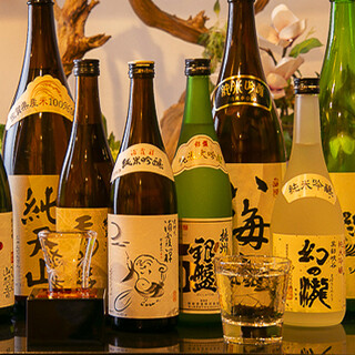 A diverse lineup of sake and wine that goes well with dishes