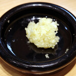 島田製麺食堂 濃厚専門店 - 別皿ニンニク
