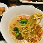 Chuuka Kozara Ryourisuifan - 麺リフトアップ