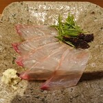 天よし - 刺身  芽ネギを巻いて食べると凄く美味しかった