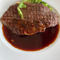 ビストロ・ミル・プランタン - モモ肉ステーキ