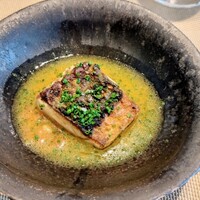 La Brianza - シマアジアクアパッツァ。ふんわりホクッとほぐれるシマアジ、出汁旨みトマトの爽やかさ、もちろんパン浸してもれなくいただきました～☆