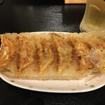 菜華楼 - 料理写真:焼ギョーザ