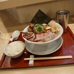 燃えよ麺助 - 