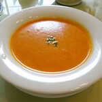 Juri's Tea Room - Juri'sプレートランチ：トマトのスープ