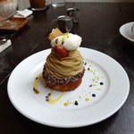 ニコラ - （’13/03）モンブラン（値段失念しました 400円台半ばだったような） その辺のコース料理のデザートが霞んでしまう位、見事な盛り付け.