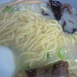 しおらーめんの麺アップ