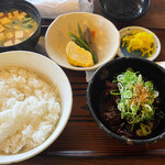 Chikutei - どて煮定食850円