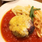 Hitachi beef 200g cheddar cheese Hamburg tomato sauce