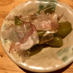 居酒屋 もみじ - お通しのピーマンお浸し