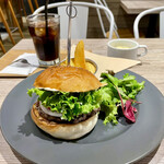 Mr. Tokyo Burger’S Cafe - ランチセットのスタンダード
