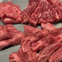 和牛とワイン 焼肉きゅうこん - 
