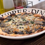 トリワイン ＰＩＫＯＳＨＨＨＵ - シーフードピザ